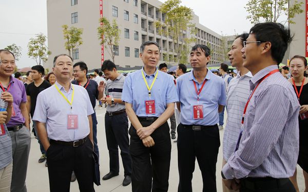 屈_2714 - 副本.JPG